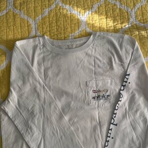 Vineyard Vines White Tee with Embroidered Pocket